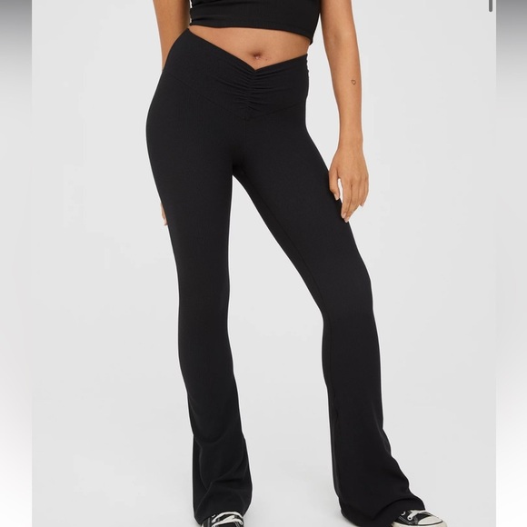 Aerie Real Me Black Waffle Knit High Rise Flare Leggings - Picture 1 of 8